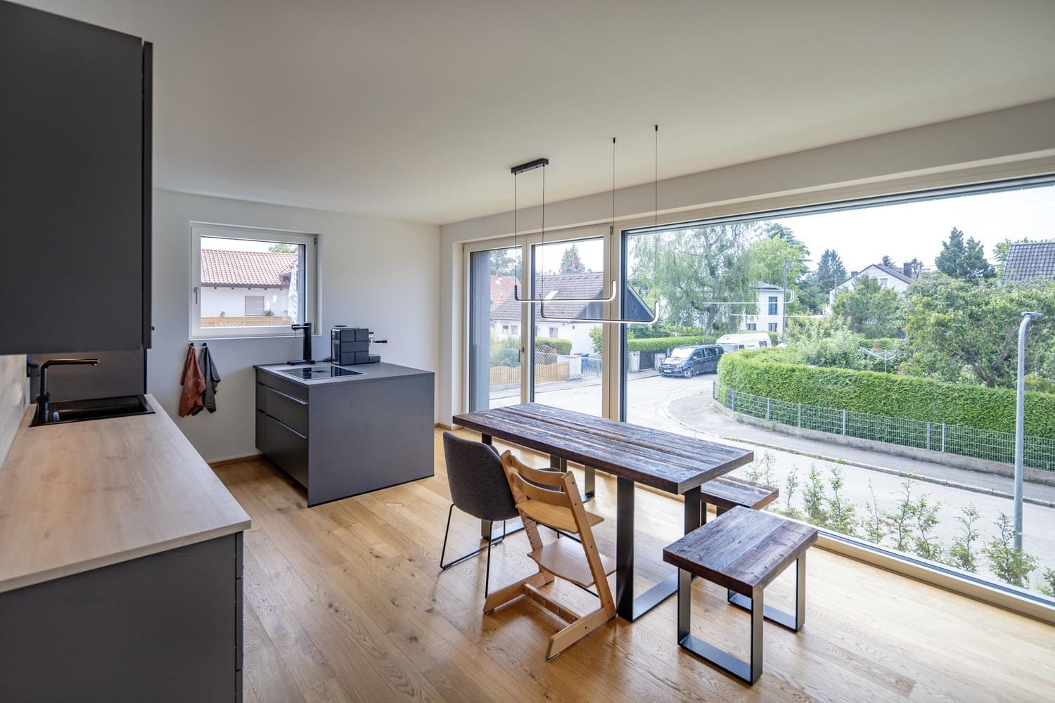 Wohnung im 1OG großes bodentiefes Fenster