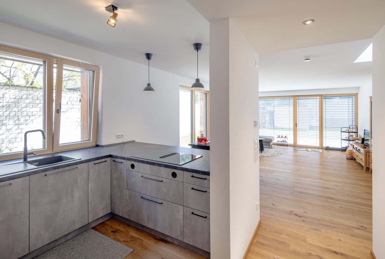 Küche und Wohnbereich